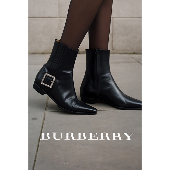 BURBERRY Black Leather Buckle Ankle Boots Made in Italy Point Toe Designer 35.5 - Picture 1 of 16